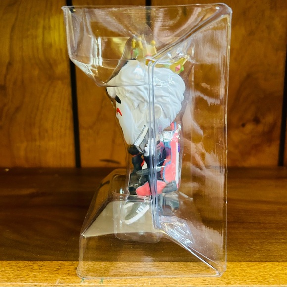 NIB Youtooz #187 Ranboo Youtube 5" Sitting Crown Cat Vinyl Figure NEW IN BOX - Picture 6 of 16